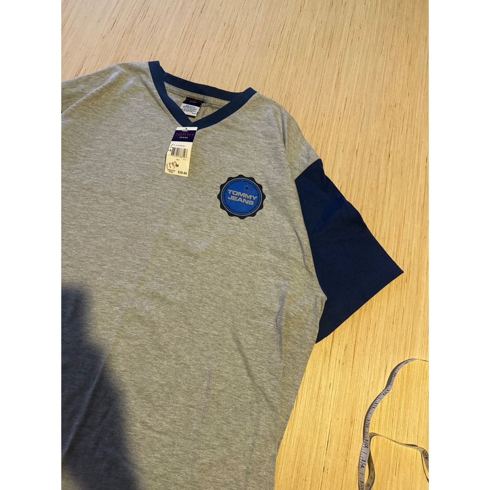 Vintage Tommy Jeans Mens Grey Navy V-Neck T-Shirt Graphic Made in USA NWT M 44